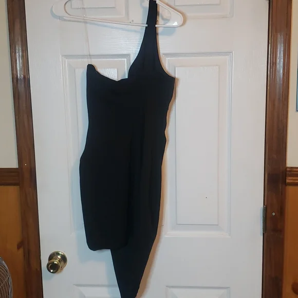 Emerald Sundae one shoulder dress - Picture 2 of 3